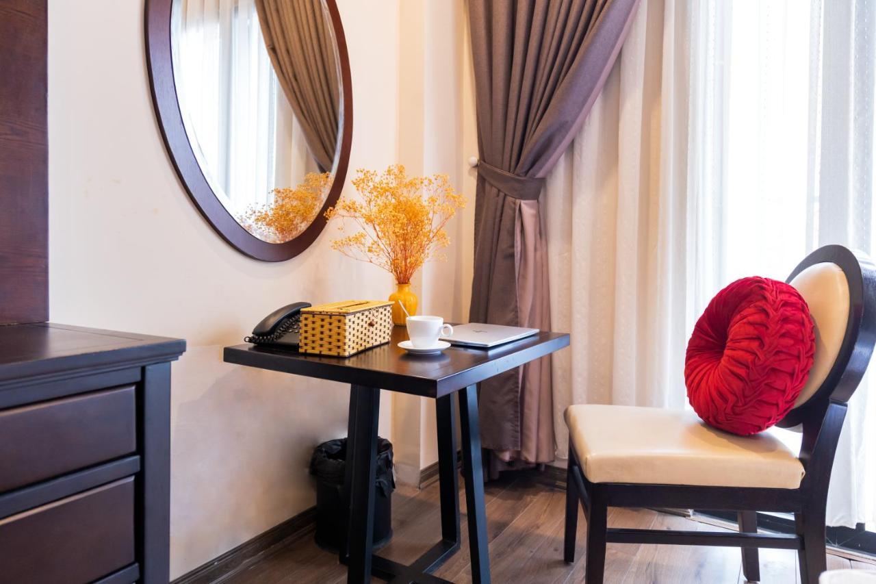 Hanoi Center Silk Charming Hotel & Travel Екстериор снимка